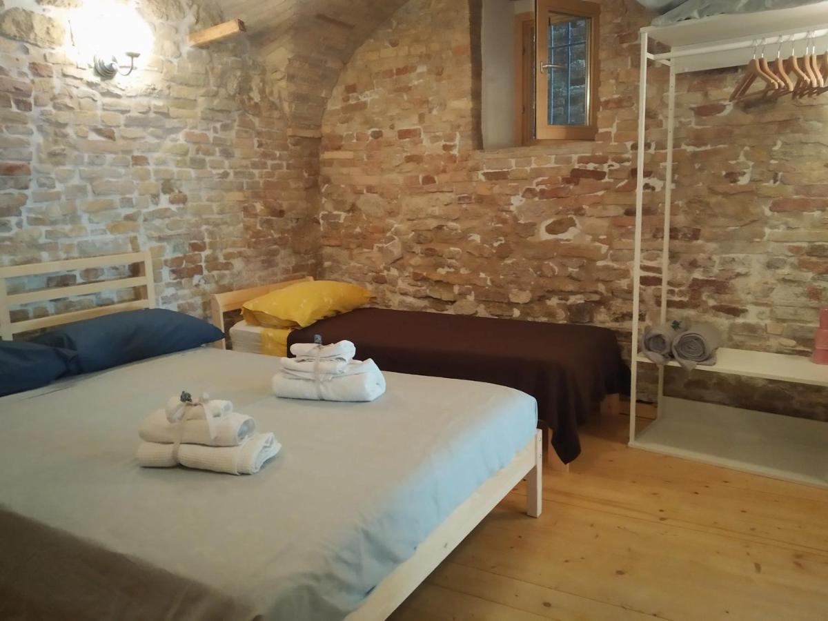 La Finestra Sul Cortile Bed and Breakfast Atri Eksteriør billede