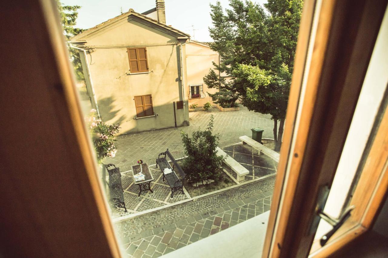 La Finestra Sul Cortile Bed and Breakfast Atri Eksteriør billede