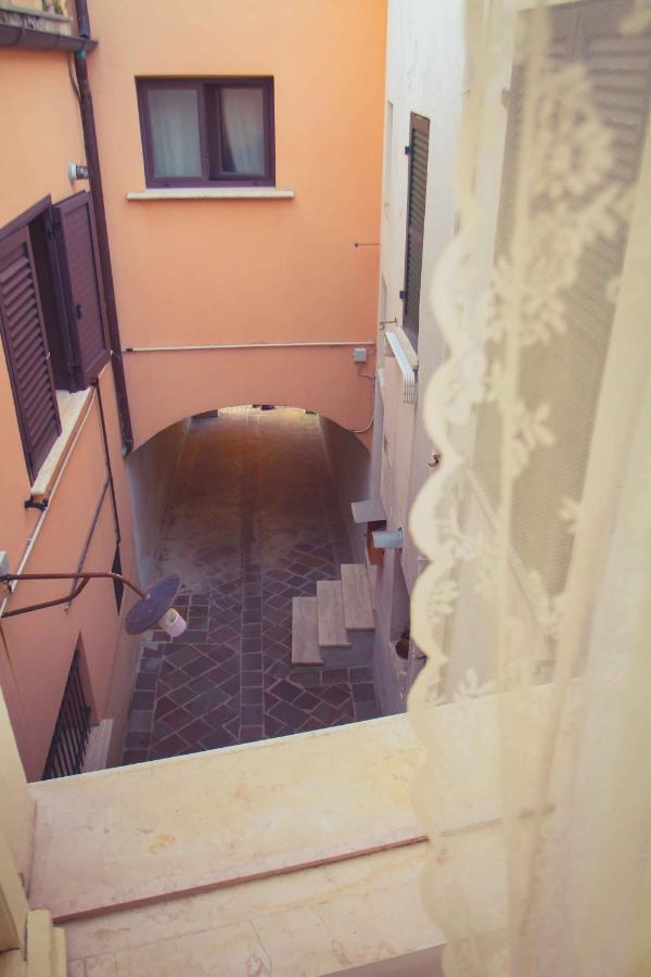 La Finestra Sul Cortile Bed and Breakfast Atri Eksteriør billede